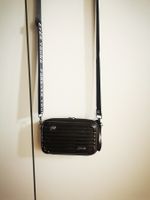Tasche schwarz klein mit Schulterriemen