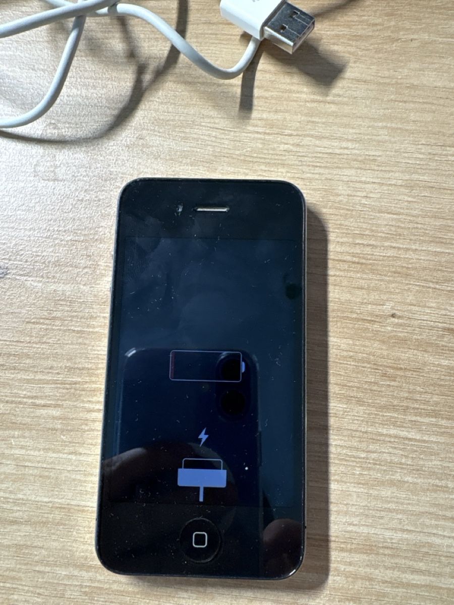 Apple Portables: Iphone  – Défectueux à Frauenfeld par non_2bmj