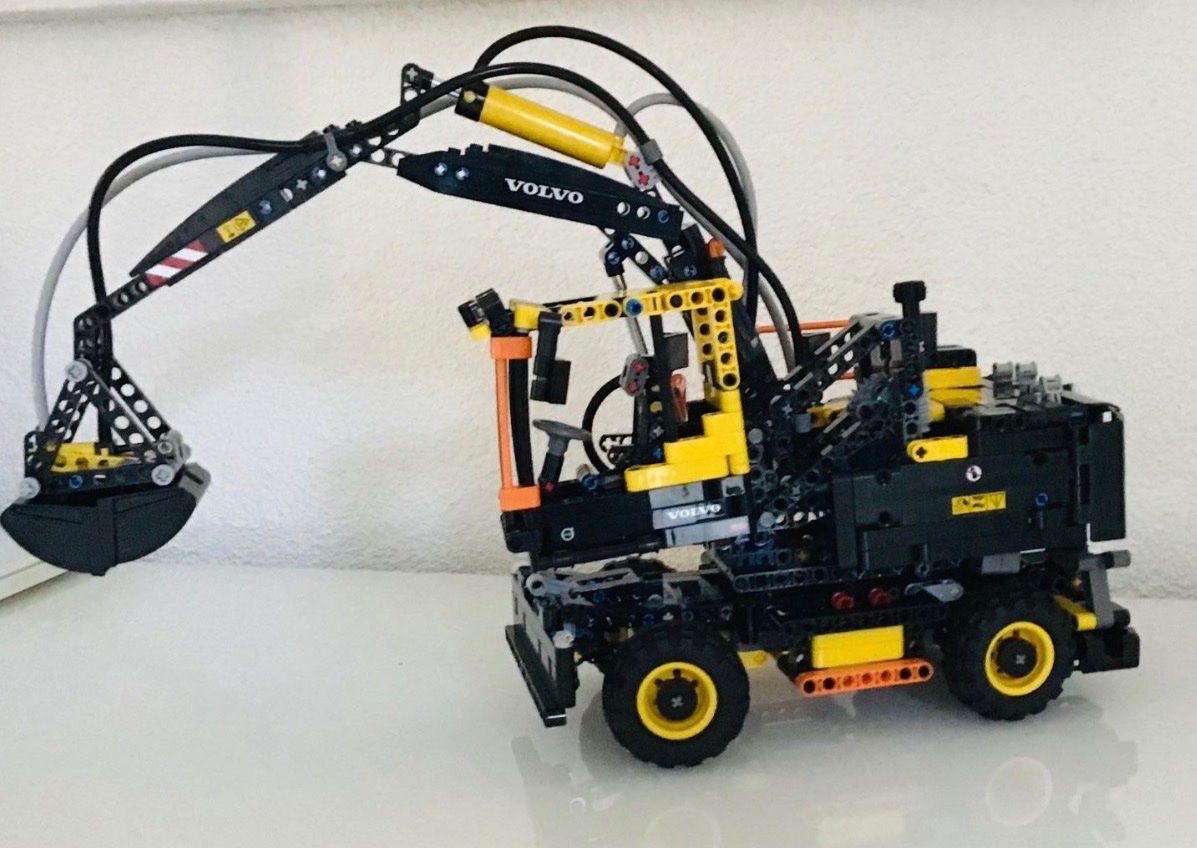 Lego Jeux de construction: Lego Technik 42053 Volvo Radbagger – D'occasion à lohn-ammannsegg par matt. 1