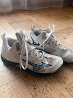 Mizuno Wave Momentum 3 - Gr. 41, Weiss/Blau