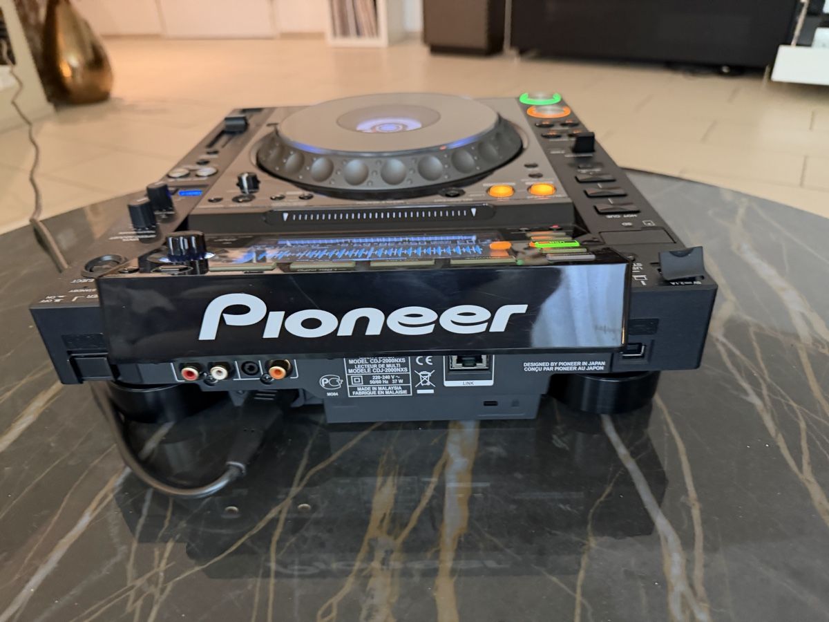 Pioneer Lettore multimediale & Streamer: 2 PIONEER CDJ-2000 NXS – Usato da Rapperswil SG venduto da Whitecielo 3
