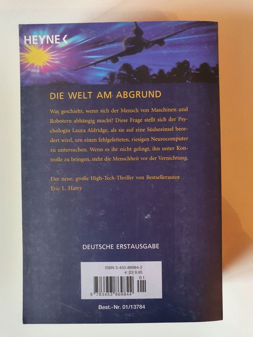 Bücher: Eric L. Harry - Ausser Kontrolle – Gebraucht aus Oberdorf BL von BaldenEagle 1