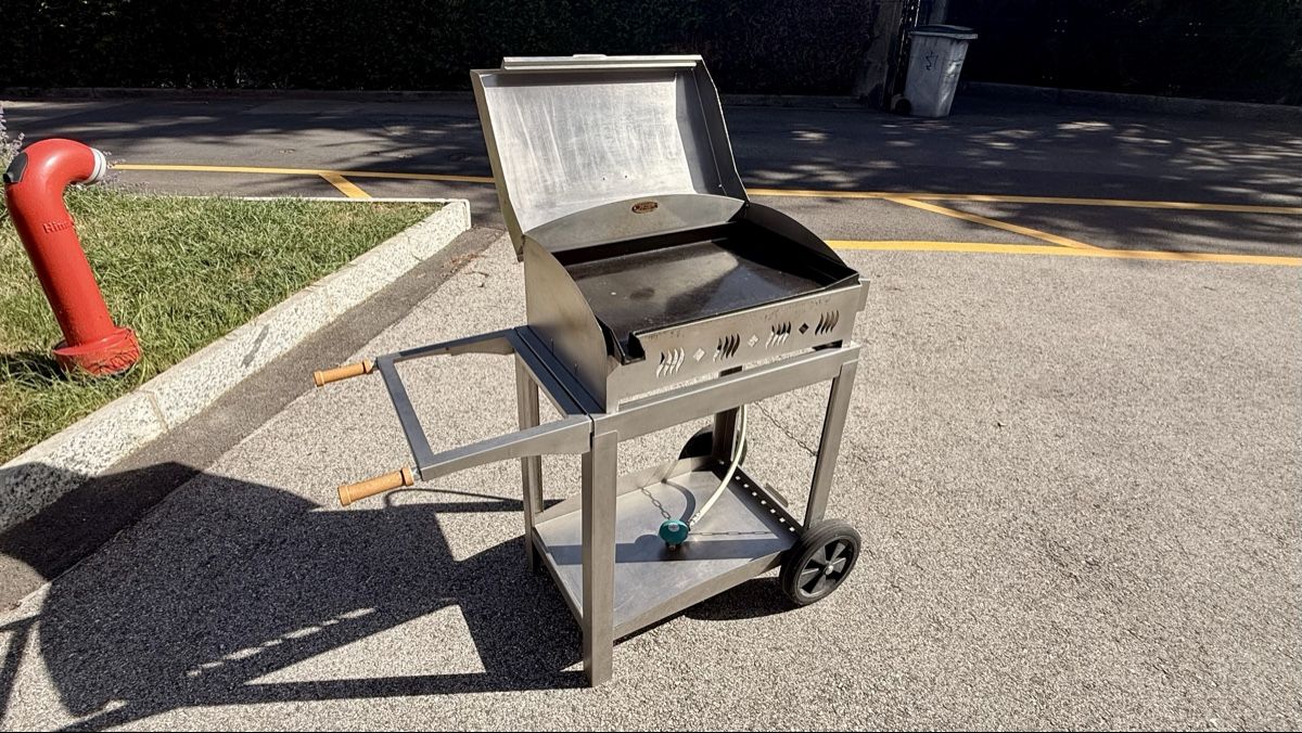 Grills: Plancha au gaz – Gebraucht aus Pully von Cox03