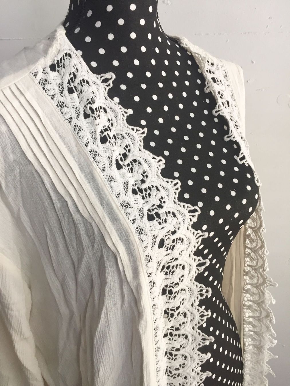 Arte internazionale: Neuer Kimono mit Spitze – Nuovo (secondo la descrizione) da Zürich venduto da Eves.vintage.element 1