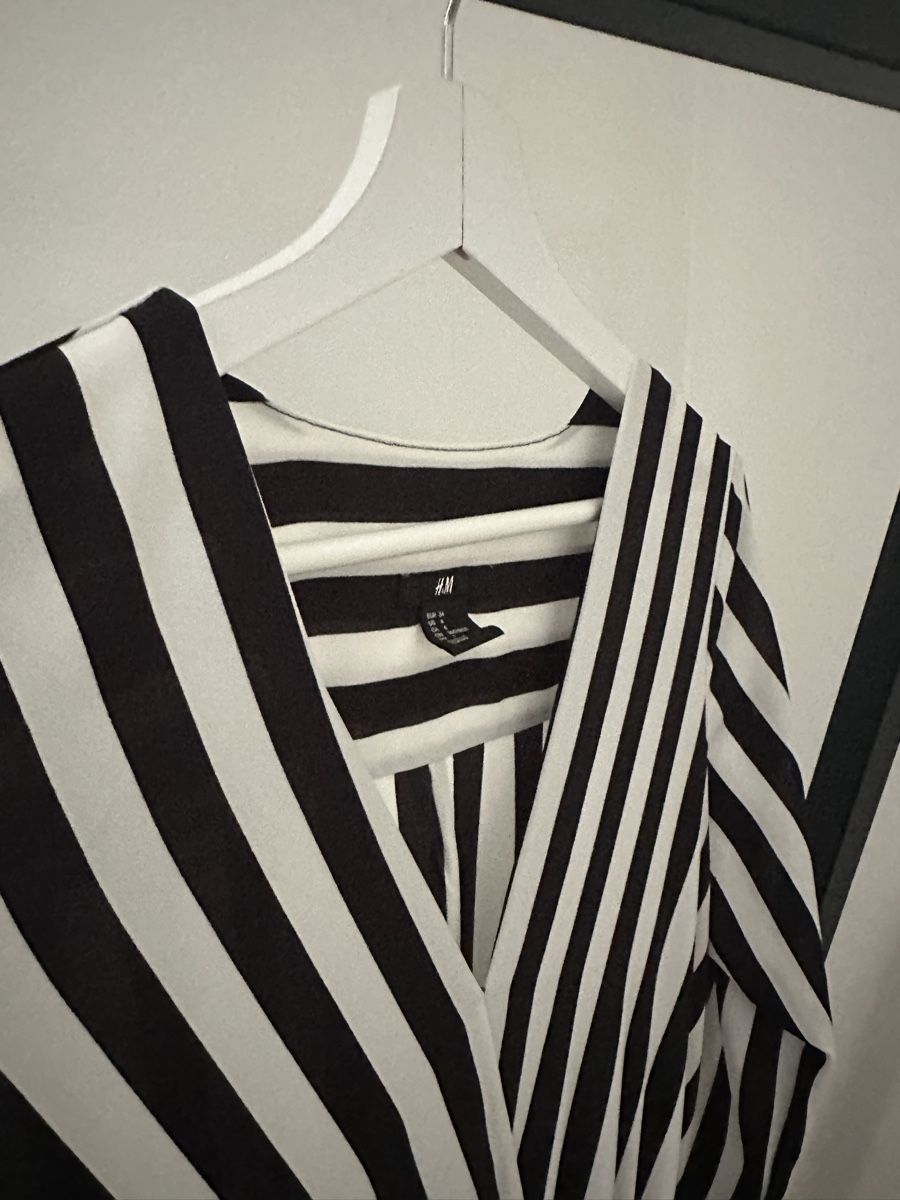 H&M Vestiti: H&M, Kleid schwarz-weiss gestreift Gr s – Nuovo (secondo la descrizione) da Zürich venduto da anouk_8008 2
