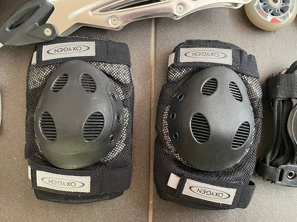 Pattini in linea & Pattini a rotelle: Rollerblade Inliner Grösse 46 mit viel Zuberhör – Usato da Wilderswil venduto da kerstin_suisse 2