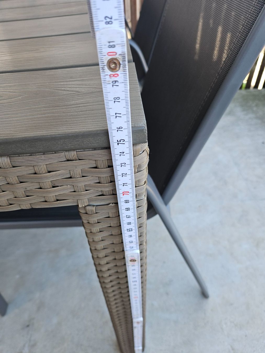 Set di tavolo e panche: Garten-/ Balkontisch mit 4 Stühlen – Usato da Männedorf venduto da go-rs484 7