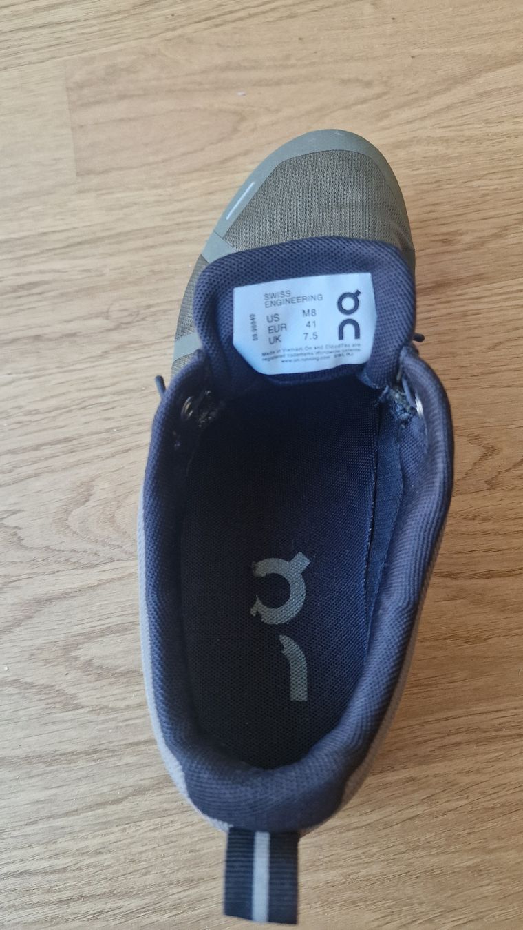 On Chaussures hommes: On Cloud Olive Waterproof Grösse 41 – D'occasion à Gümligen par koo_95tf 3
