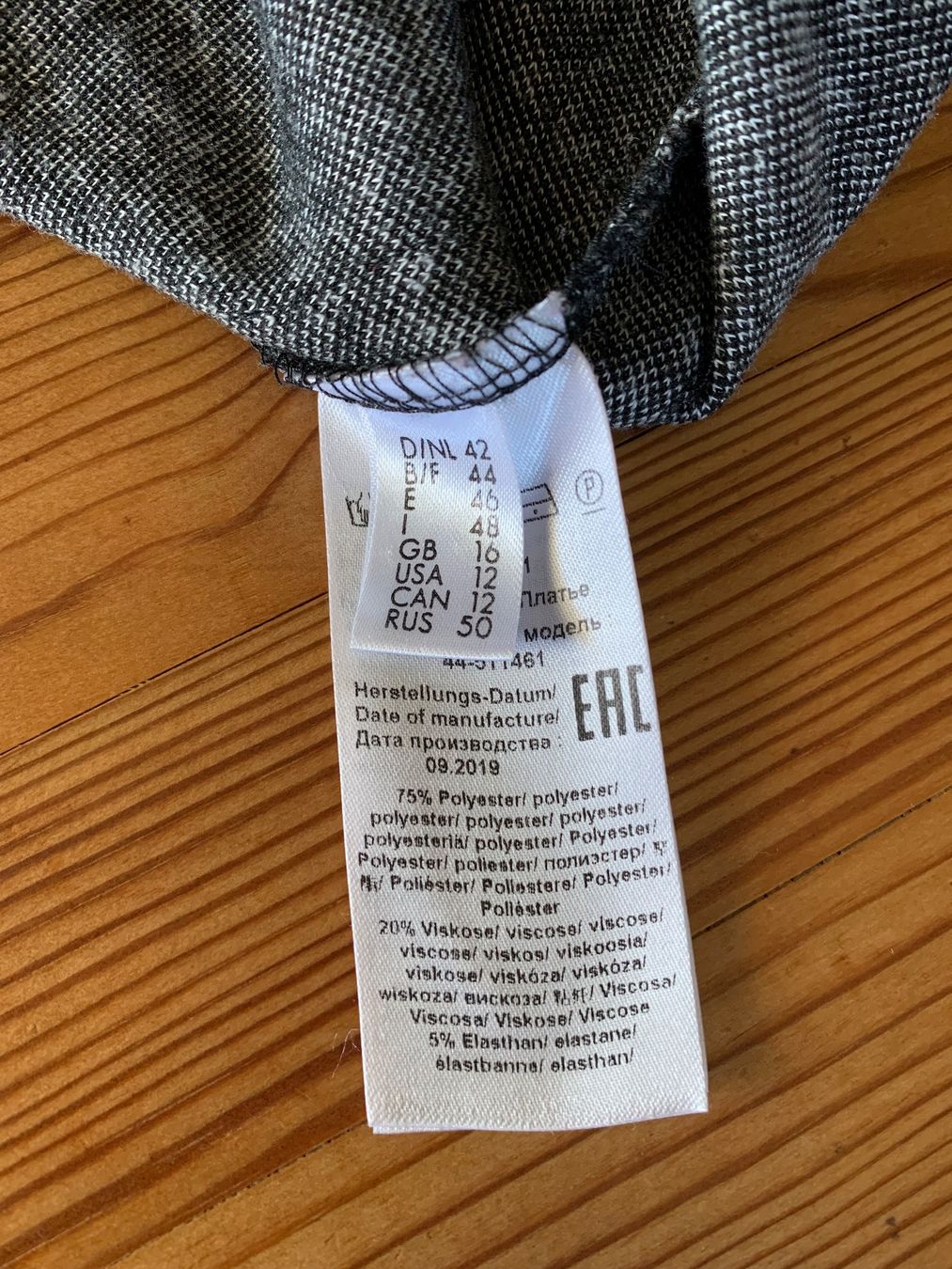 Vestiti: Kleid – Usato da Taegerig venduto da kat_t8hk 3