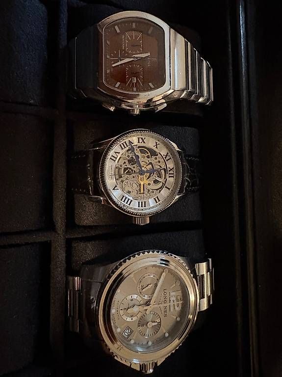 Orologi: Lederbox mit 3 Uhren – Usato da Biberist venduto da Urs35