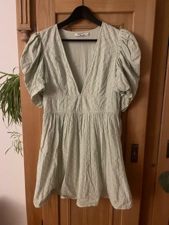 ab 1.- NAKD Kleid Gr. 38 lindgrün 100% Baumwolle