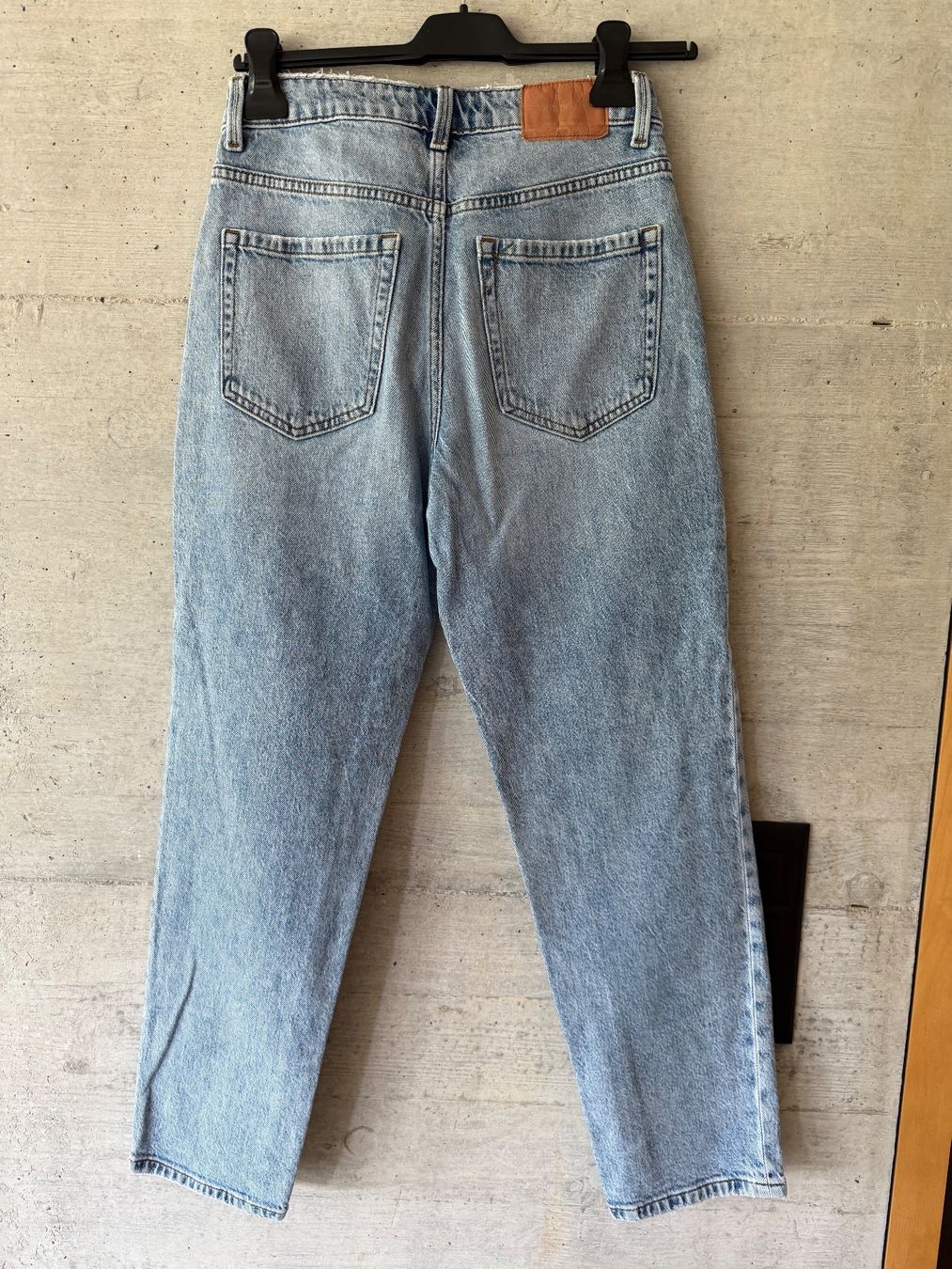 Zara Jeans: Zara Mom Jeans (36) – Usato da St-George venduto da alaixee 2