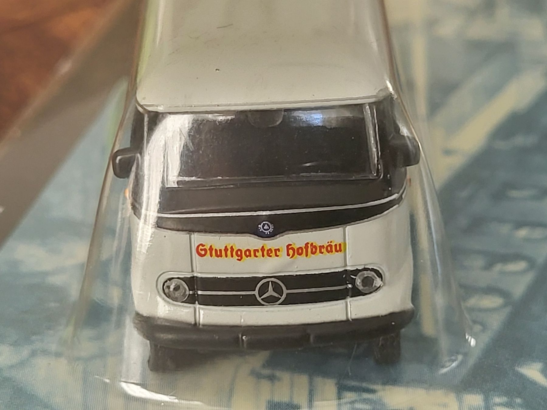 Mercedes-Benz Modellini d'auto: Stuttgarter Hofbräu Modellauto mit Blechschild – Nuovo e nell'imballaggio originale da Au SG venduto da Bullitt_77 4