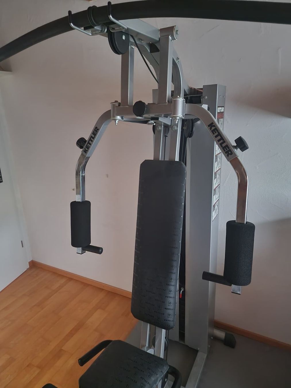 Kettler Hometrainer: Kettler Powercenter Basic Kraftstation 80kg Heimtrainer – Usato da Feusisberg venduto da Vanessa_Jane 2