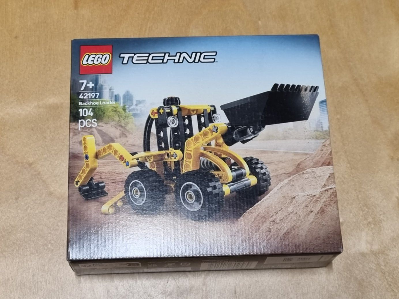 Lego Kit di costruzioni: LEGO Technic 42197 Backhoe Loader – Nuovo e nell'imballaggio originale da Basadingen venduto da NekoBricks 1