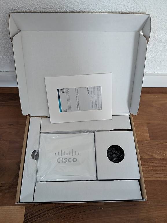 Cisco Hub & Switch: Netzwerk Switch Cisco CBS250-8T-D – Usato da Egliswil venduto da LANgsam_86 4