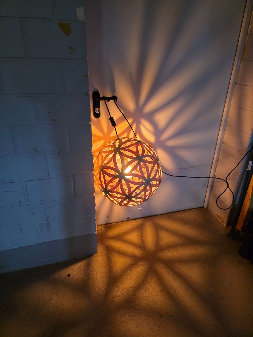 Lampadari & plafoniere: Blume des Lebens Holz Decken Lampe Leuchte – Usato da Walterswil BE venduto da Lonitti 1