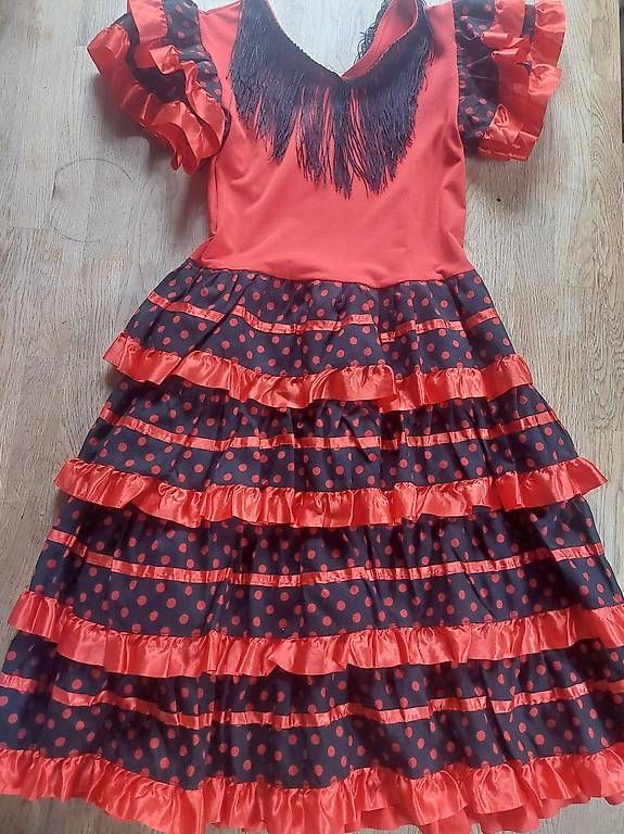 Kleider: Rotes Kleid – Gebraucht aus Dietwil von tigerloch
