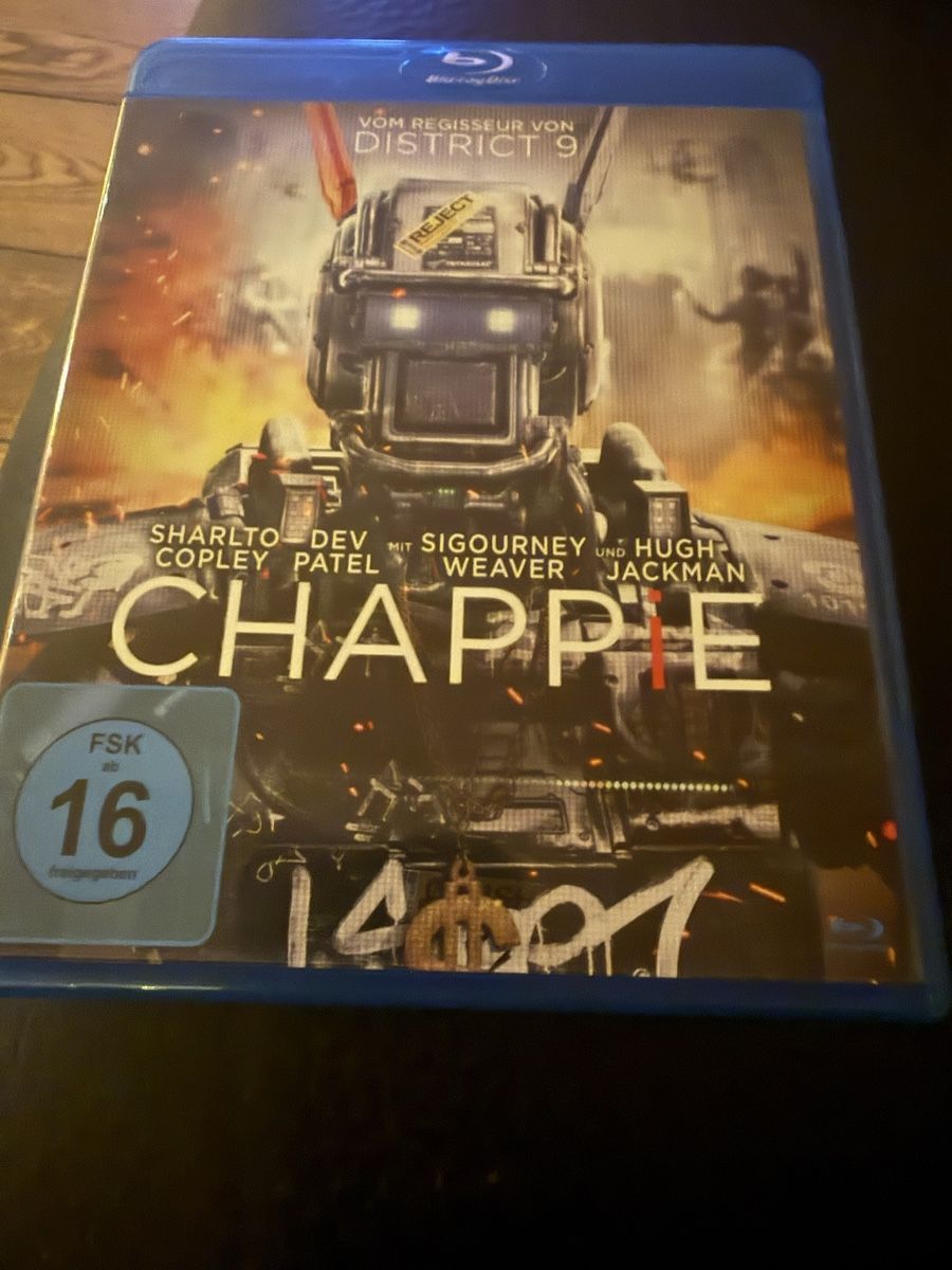 Tutti i DVDs: Chappie(blu-ray) – Usato da Troinex venduto da grigri2020