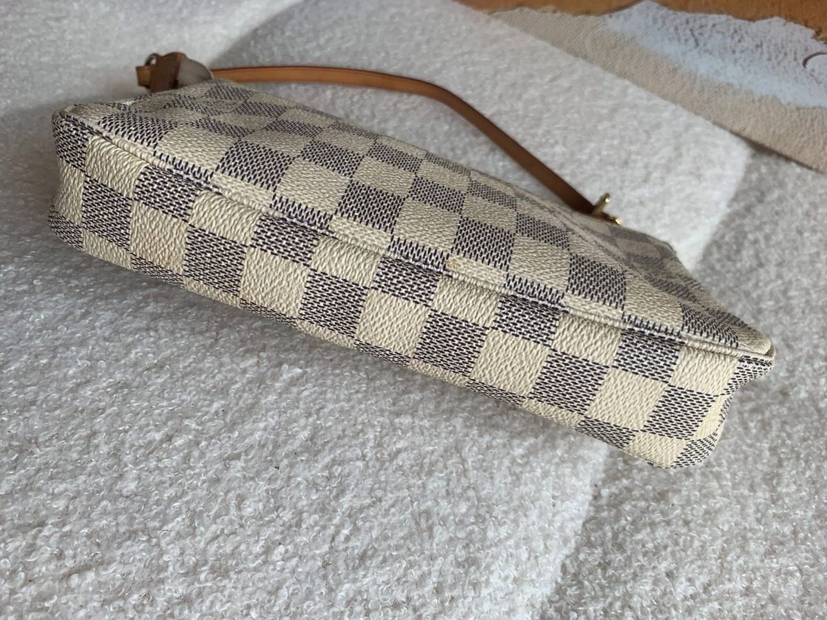 Louis Vuitton Borse da donna: Louis Vuitton Pochette Damier Azur – Usato da Widnau venduto da Pukpan_99 4