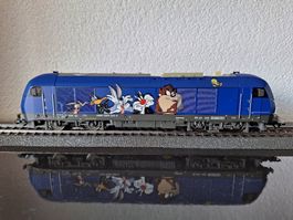 Märklin Digital HO 36847. Locomotive " Looney Tunes "
