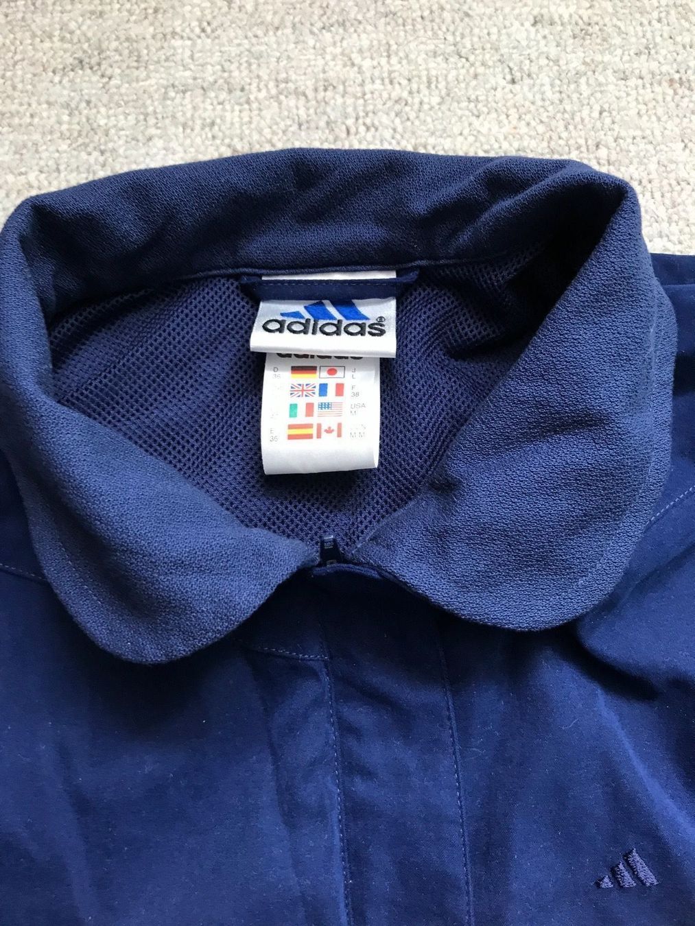 Adidas Top: "ADIDAS" Pull coupe-vent de sport bleu – Nuovo (secondo la descrizione) da Echandens venduto da pepite30 3