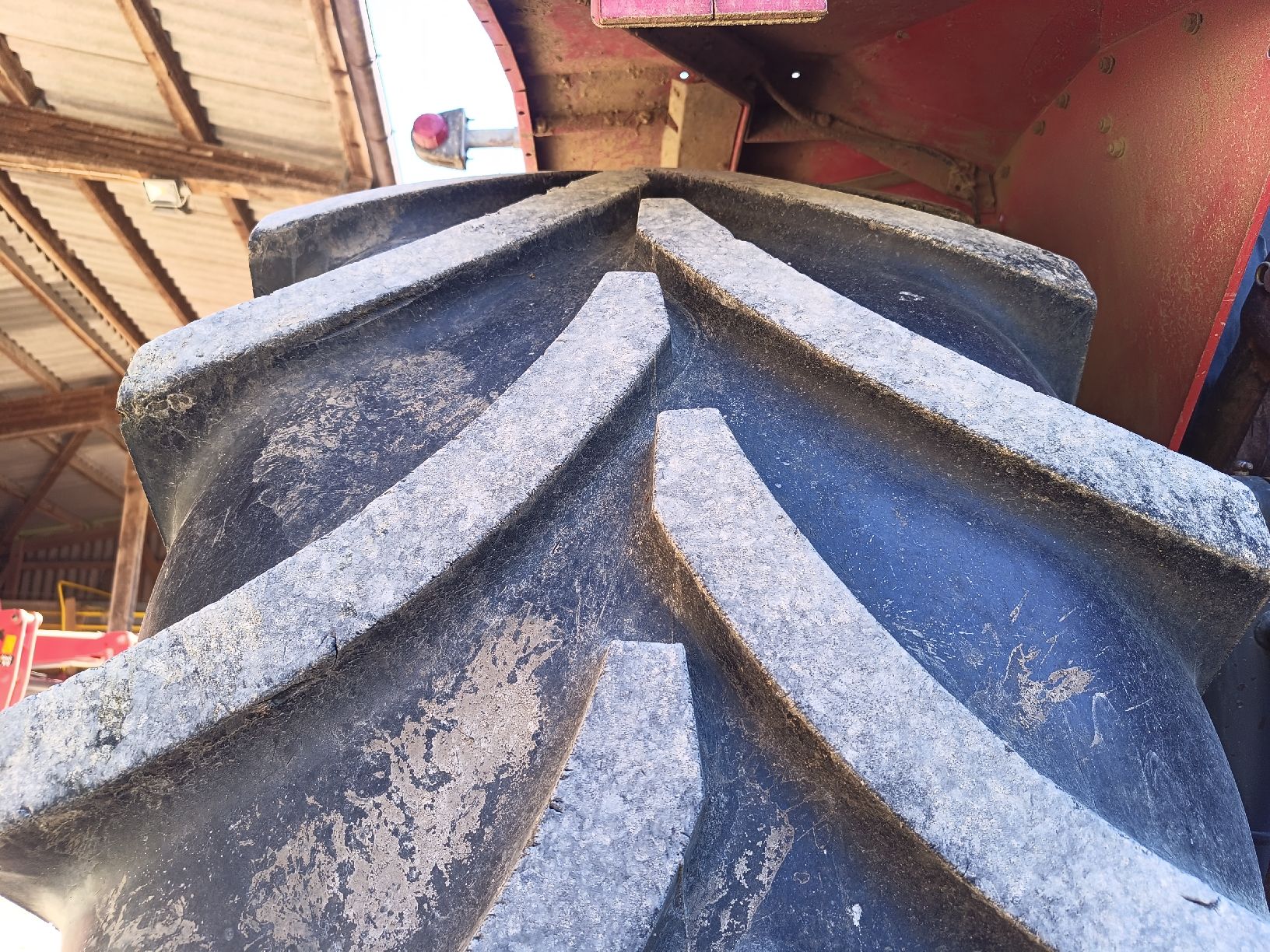 Pneumatici & Ruote complete: Pneu 650-65R38 – Usato da Oberhof venduto da Adfrick 7
