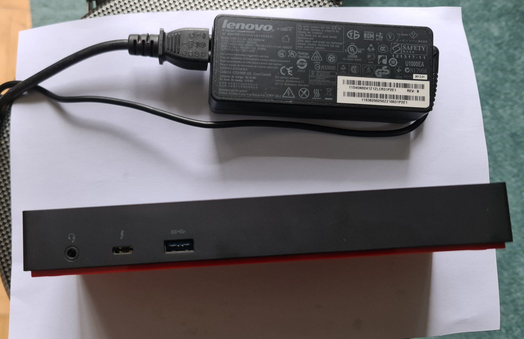 Lenovo Dockingstation: Lenovo Thinkpad Dockingstation – Gebraucht aus zürich von R-N-J 1