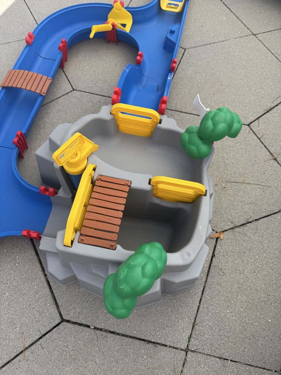 Aquaplay Giocattoli: Aquaplay Wasserbahn (zwei kombinierte Sets) – Usato da Zürich venduto da eliirs 4