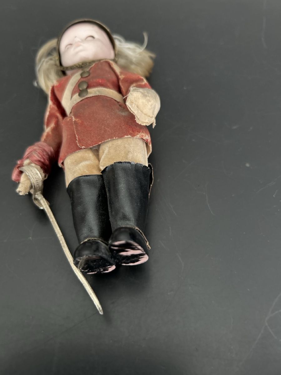 Statuette: Antiker britischer Royal  Guard  Doll/Figur – Usato da Zumikon venduto da tuna007 5