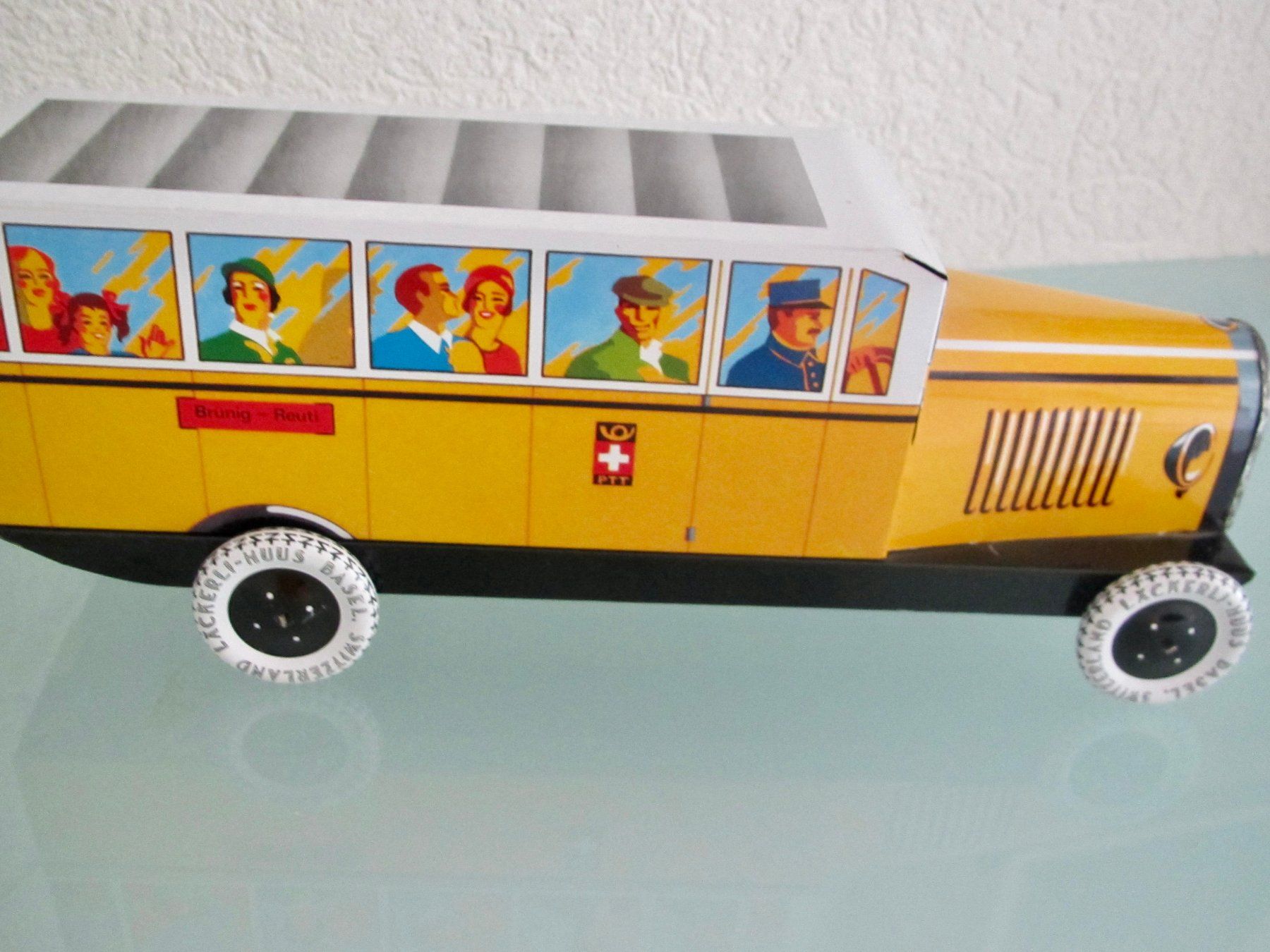 Giocattoli: BUS POSTAL LAKERLI HUSS – Usato da Murten venduto da Selliot