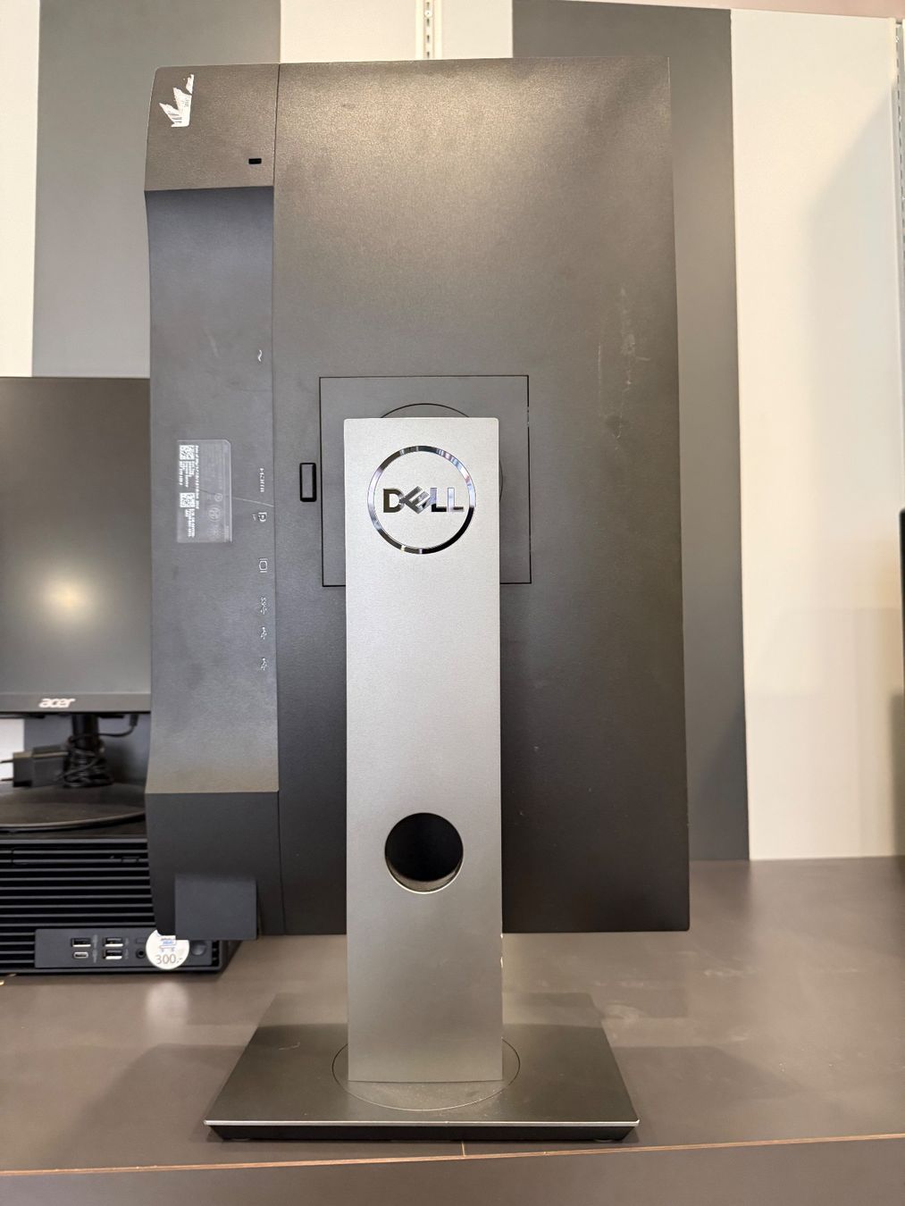 Dell PC: DELL Optiplex 7090 Tower + Écran DELL P2419H 24" – Usato da La Chaux-de-Fonds venduto da it-fab 7