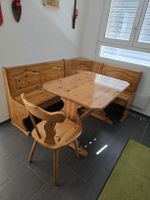 Arfenholz Eckbank mit Tisch und Stuhl