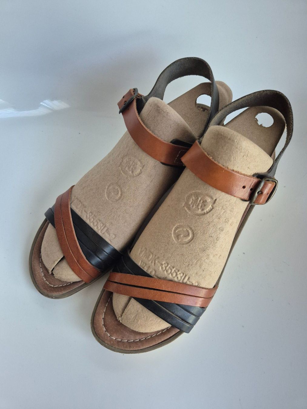 Scarpe da donna: Weinbrenner Keilabsatz Sandalen, Leder, Gr. 39 – Usato da Volketswil venduto da Dokinka 3