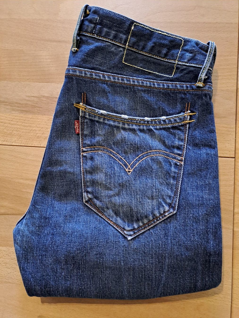 Levi's Jeans: Levis 504 straight W30 L32 – Nuovo (secondo la descrizione) da Meyrin venduto da dijin