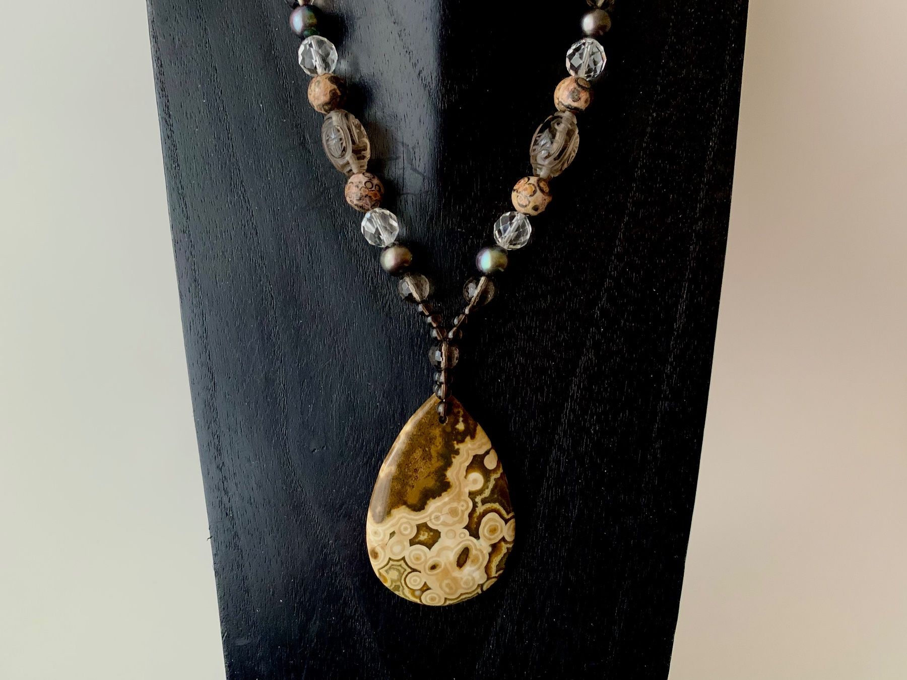 Colliers: Edelstein Halskette mit Jaspis, Perlen & Rauchquarz – Neuf avec emballage d'origine à Rüschlikon par ThereseJewelryDesign 5