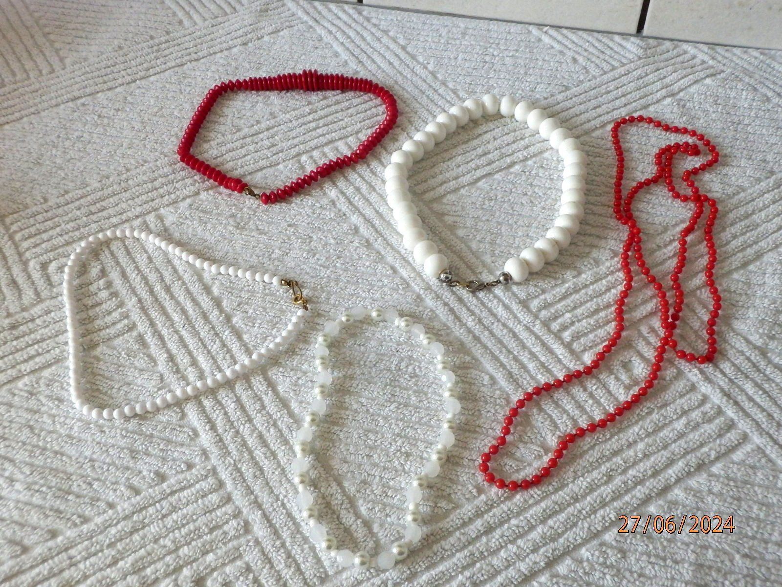 Autres bijoux: Plastiktäschchen mit gebrauchten Halsketten, Modeschmuck – D'occasion à Ueberstorf par dinbau 2