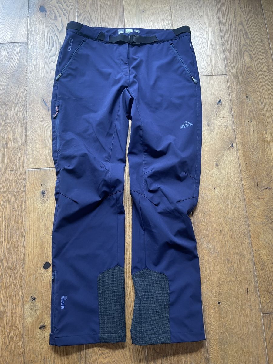 Mckinley Pantaloni: Softshellhose Wanderhose wasserdicht Mc Kinley gr. 42 – Usato da Recherswil venduto da grafics