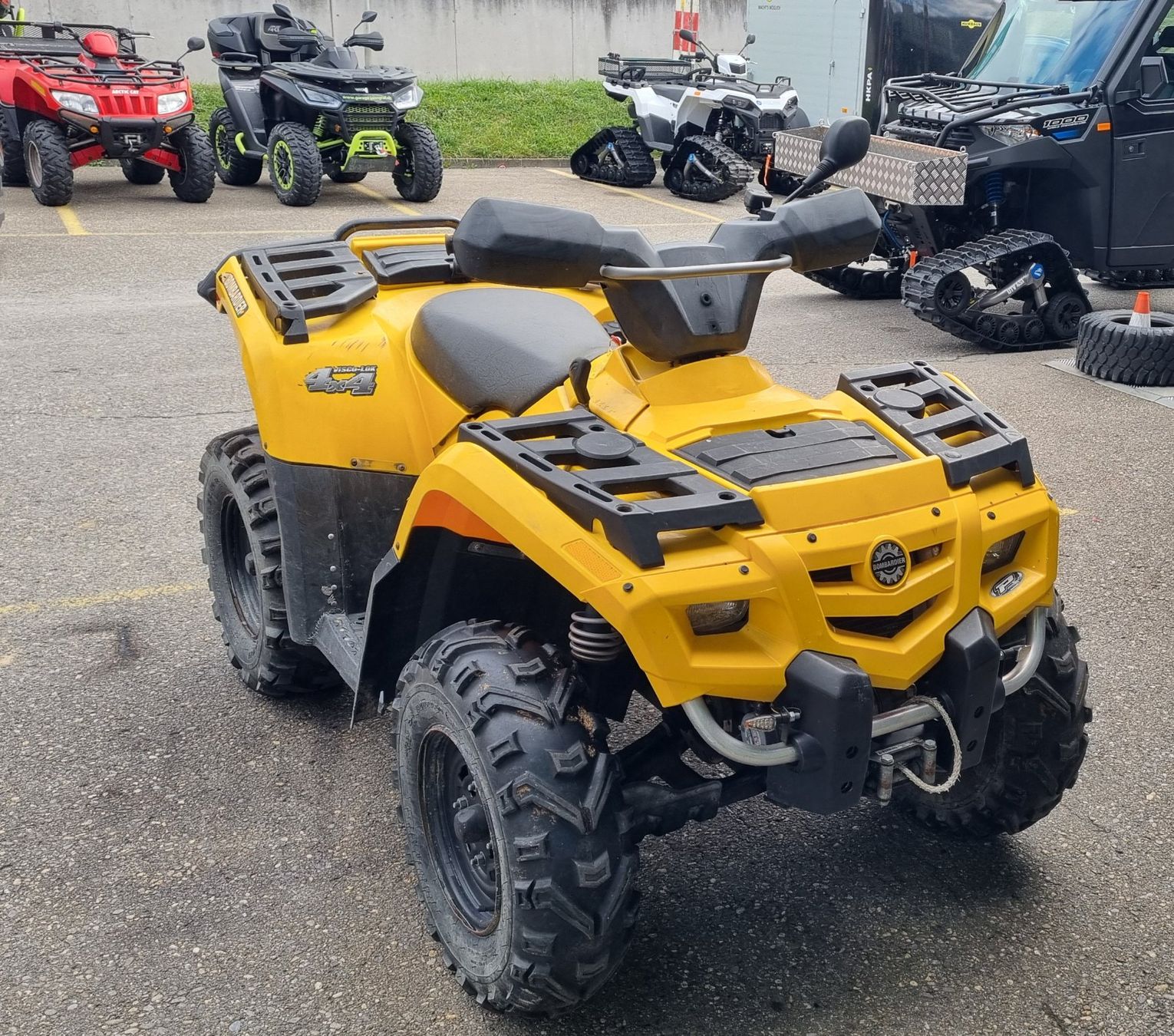 Bombardier ATVs / Quads: Can-am Bombardier Outlander 400 4x4 – Gebraucht aus Trimmis von  8