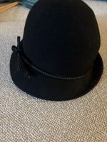 Chapeau cloche noir en laine taille unique bon état
