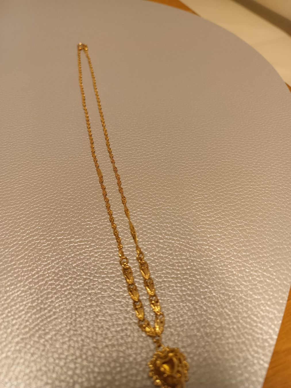 Catenine: Schmuck Goldige mit Medal in Herzform – Nuovo (secondo la descrizione) da Frümsen venduto da Swissline90 5