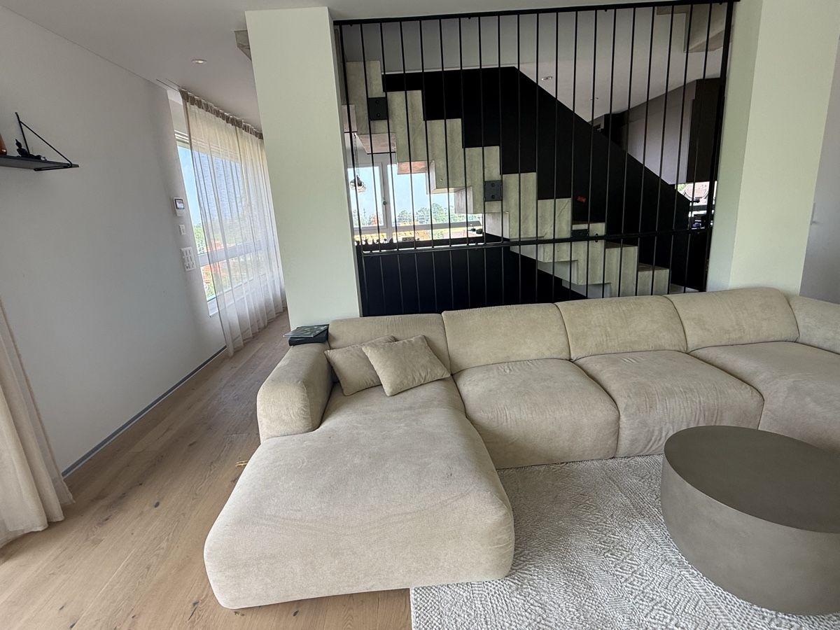 Divani: Grosse Wohnlandschaft – Usato da Untereggen venduto da kat_tr9d 1