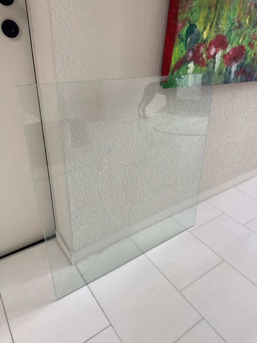 Piatti di portata: Glasplatte 80 × 80 cm gerundete Ecken – Usato da Jona venduto da vel_dm82