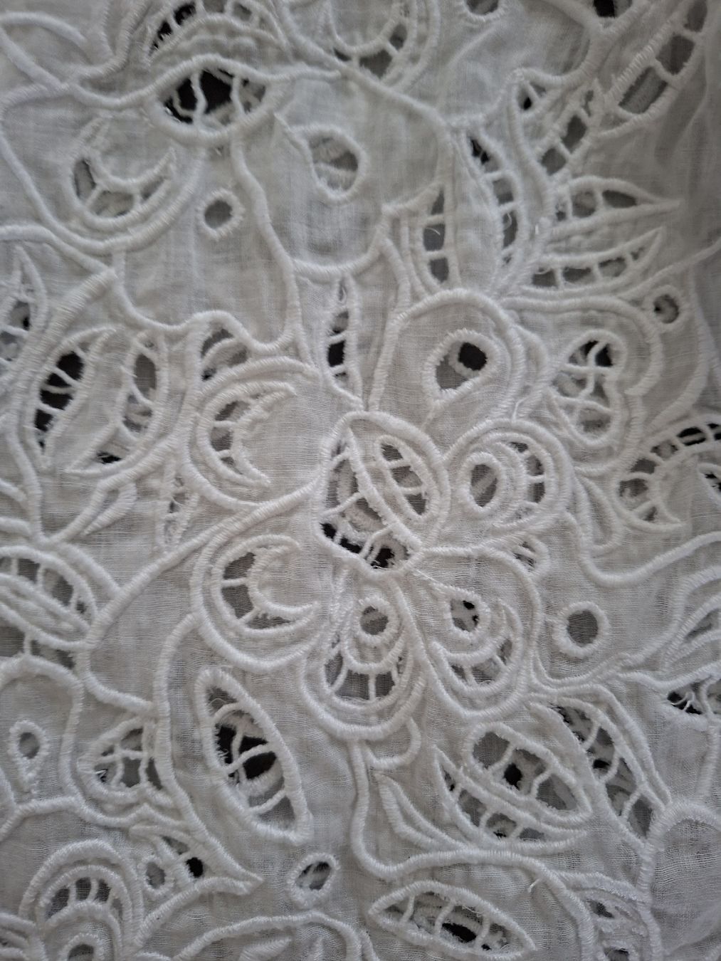 Isabel Marant Chemisiers: Blouse blanche en dentelle Isabel Marant,  taille M – D'occasion à Riaz par car_8smd 6