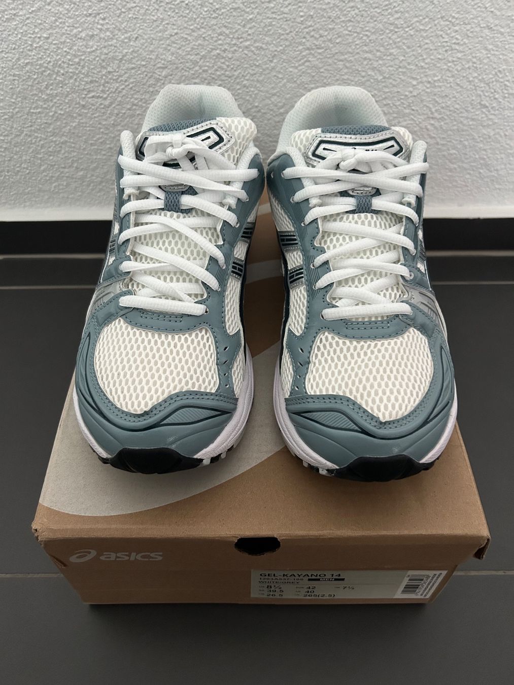 Asics Scarpe da uomo: Asics Kayano – Nuovo (secondo la descrizione) da Schlieren venduto da Leavio