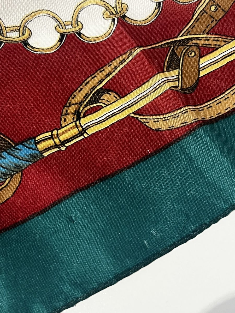 Foulards, Tücher & Schals: Foulard à motifs équestres  – Gebraucht aus St-Pierre-Clages von ste_xk6p 4
