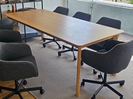 Ausziehbarer Esstisch 6 bis 10 Personen eiche IKEA Mellansel