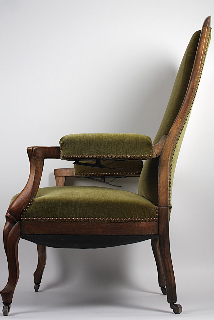 Poltrone: Grüner Vintage Sessel mit Relaxfunktion – Usato da Zollikofen venduto da Restwert_Zollikofen 1