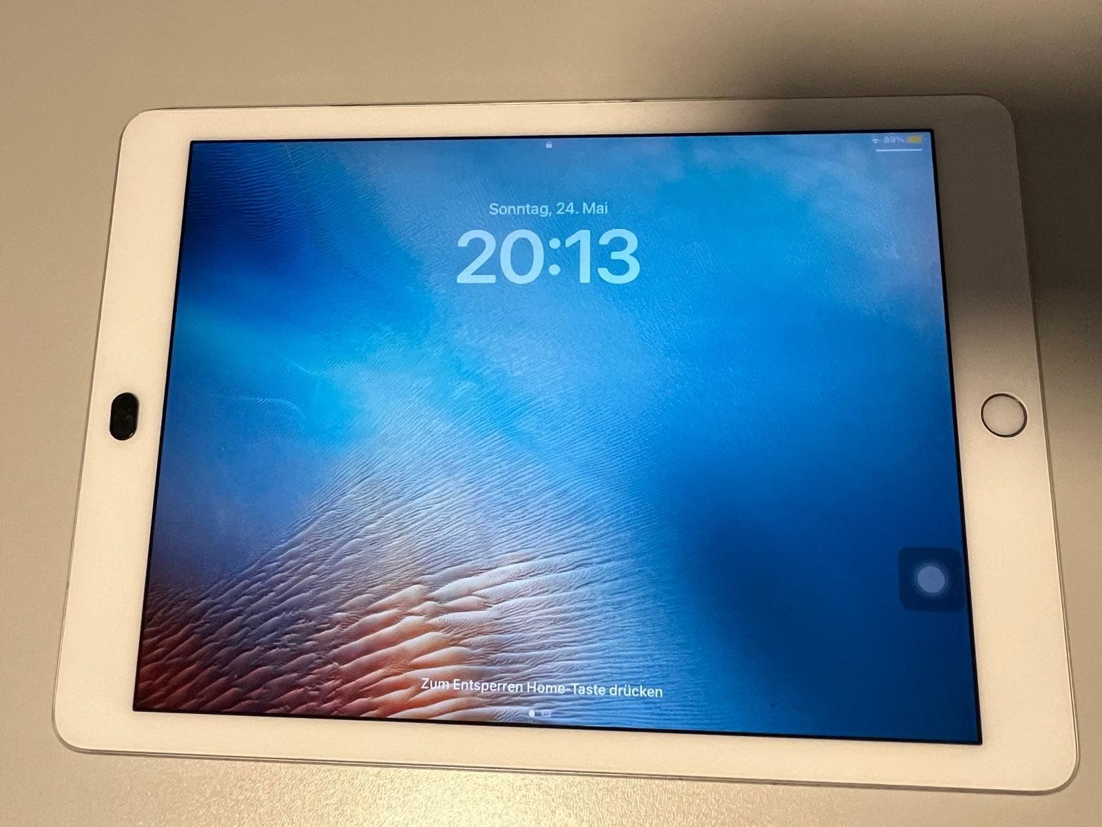 Apple Tablet PC: iPad Pro 32. GB - Version 16.7.12 - 9.7 Zoll – Usato da Biberist venduto da Hab4