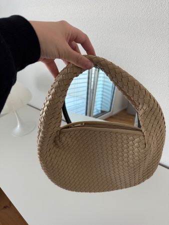 Handtasche Beige geflochten - Top Zustand - wie neu!